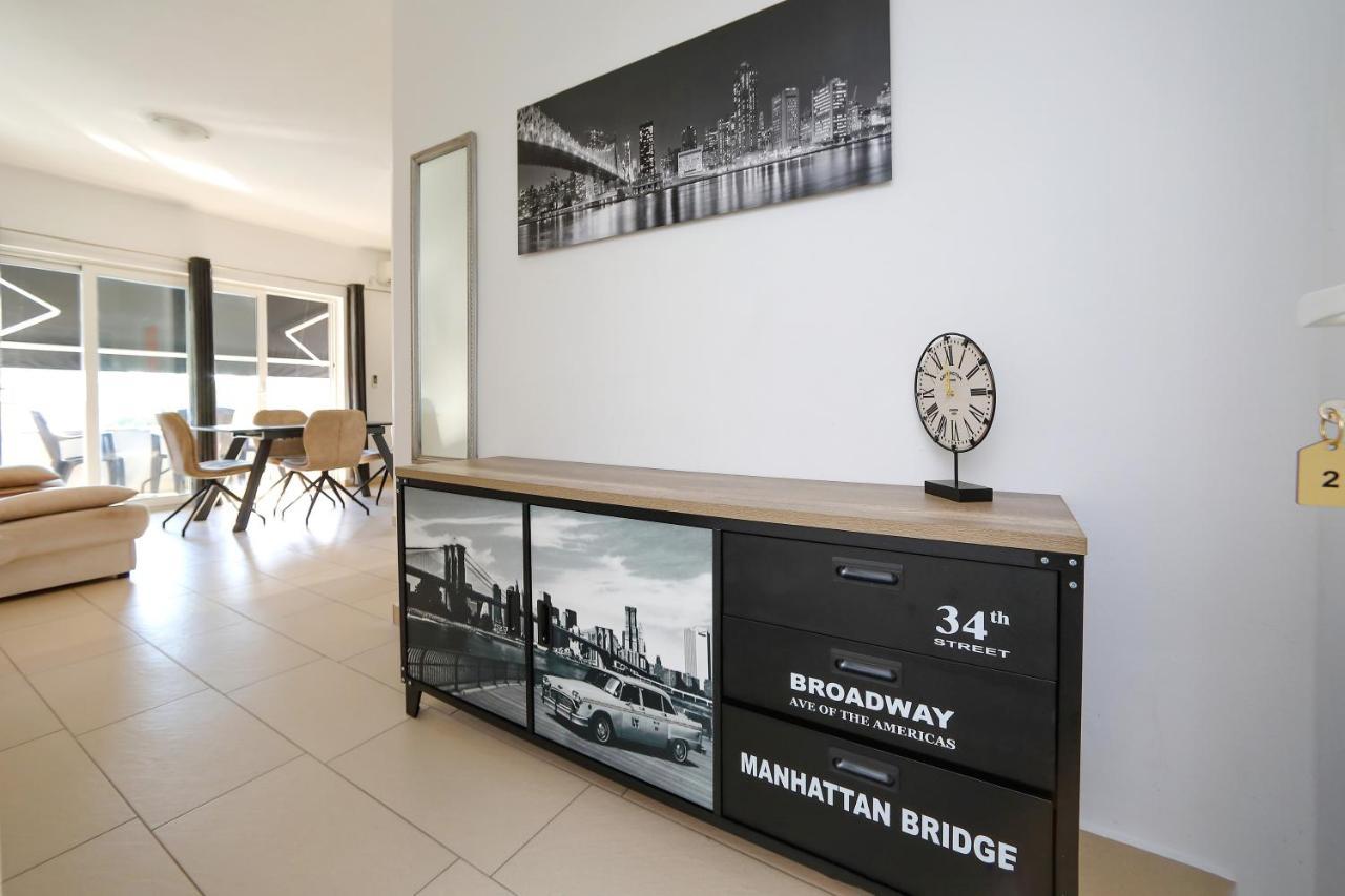 Apartments Neli Бибинє Екстер'єр фото