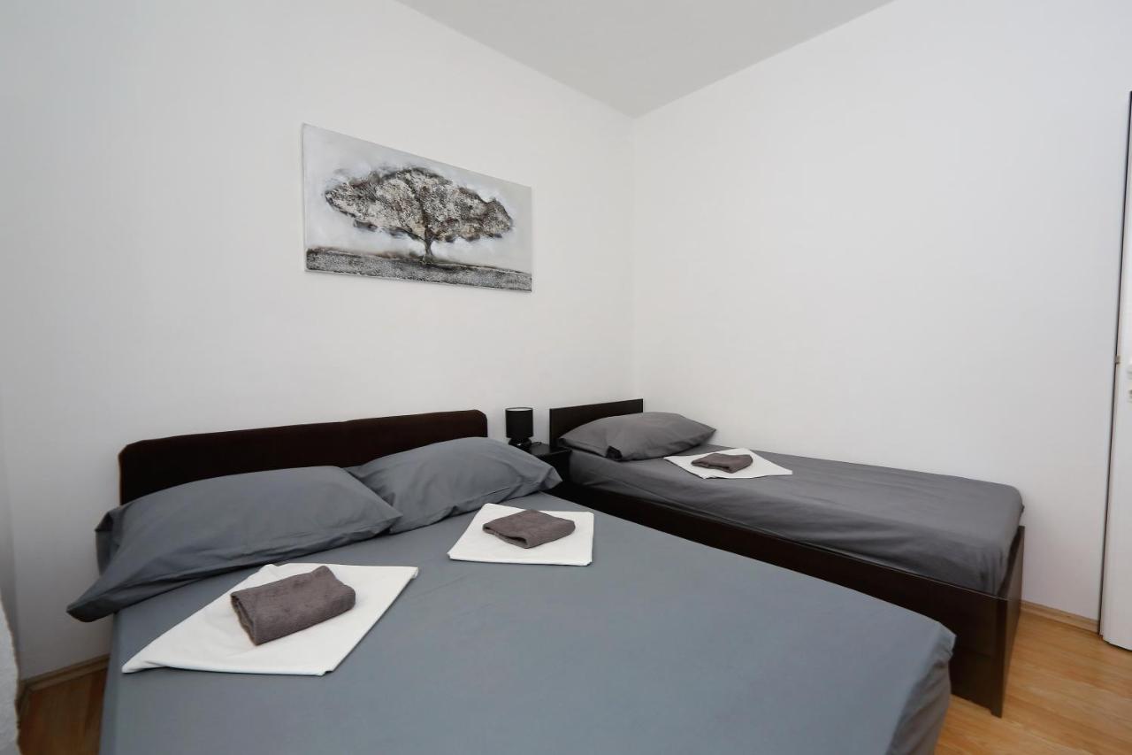 Apartments Neli Бибинє Екстер'єр фото