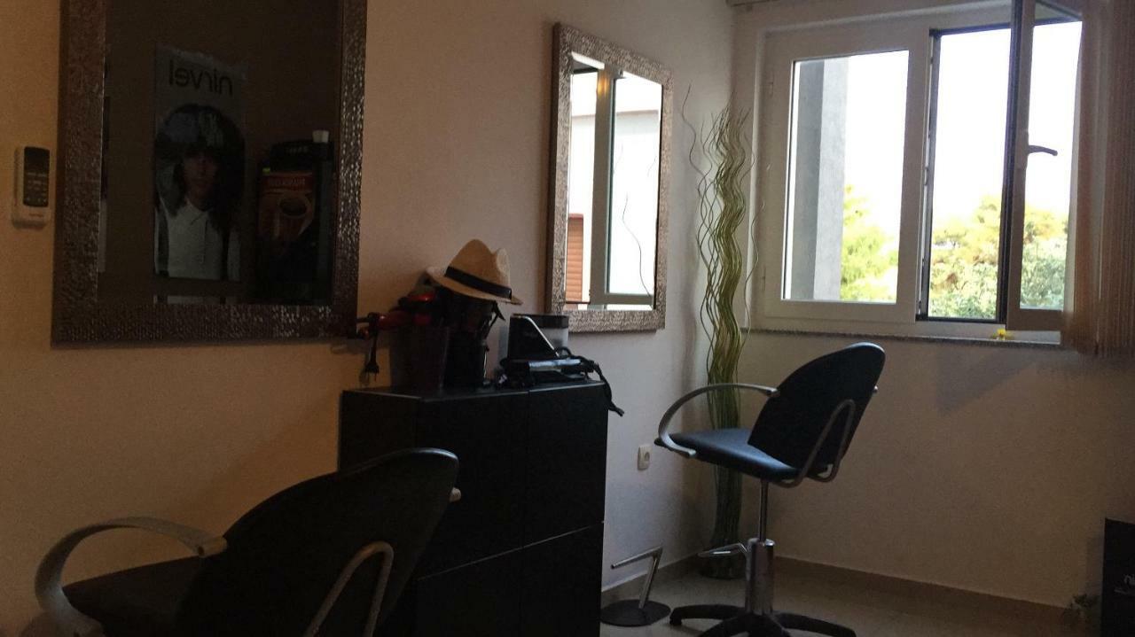 Apartments Neli Бибинє Екстер'єр фото