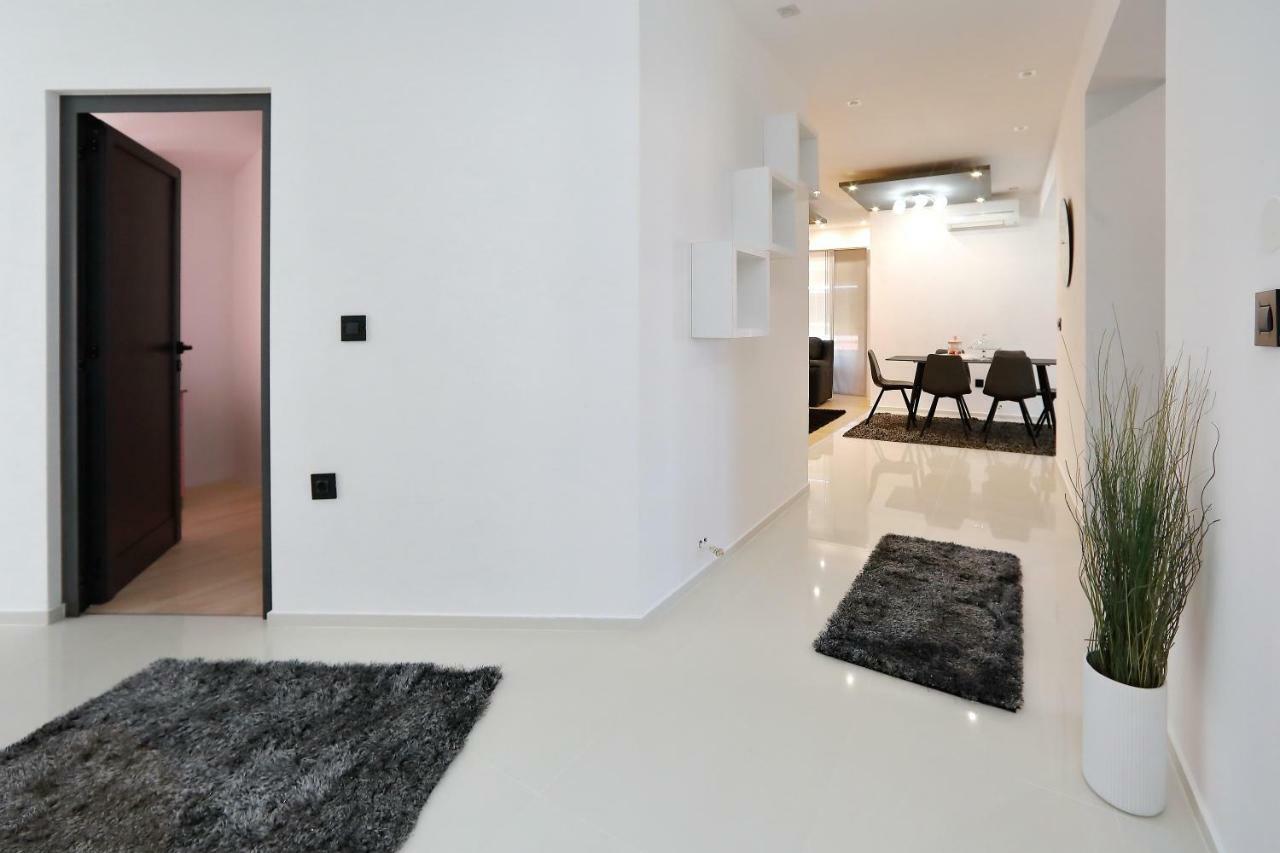 Apartments Neli Бибинє Екстер'єр фото