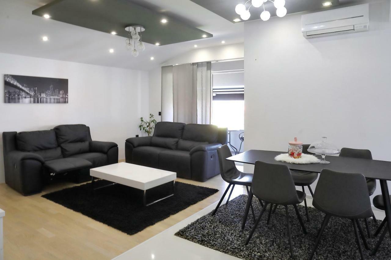 Apartments Neli Бибинє Екстер'єр фото