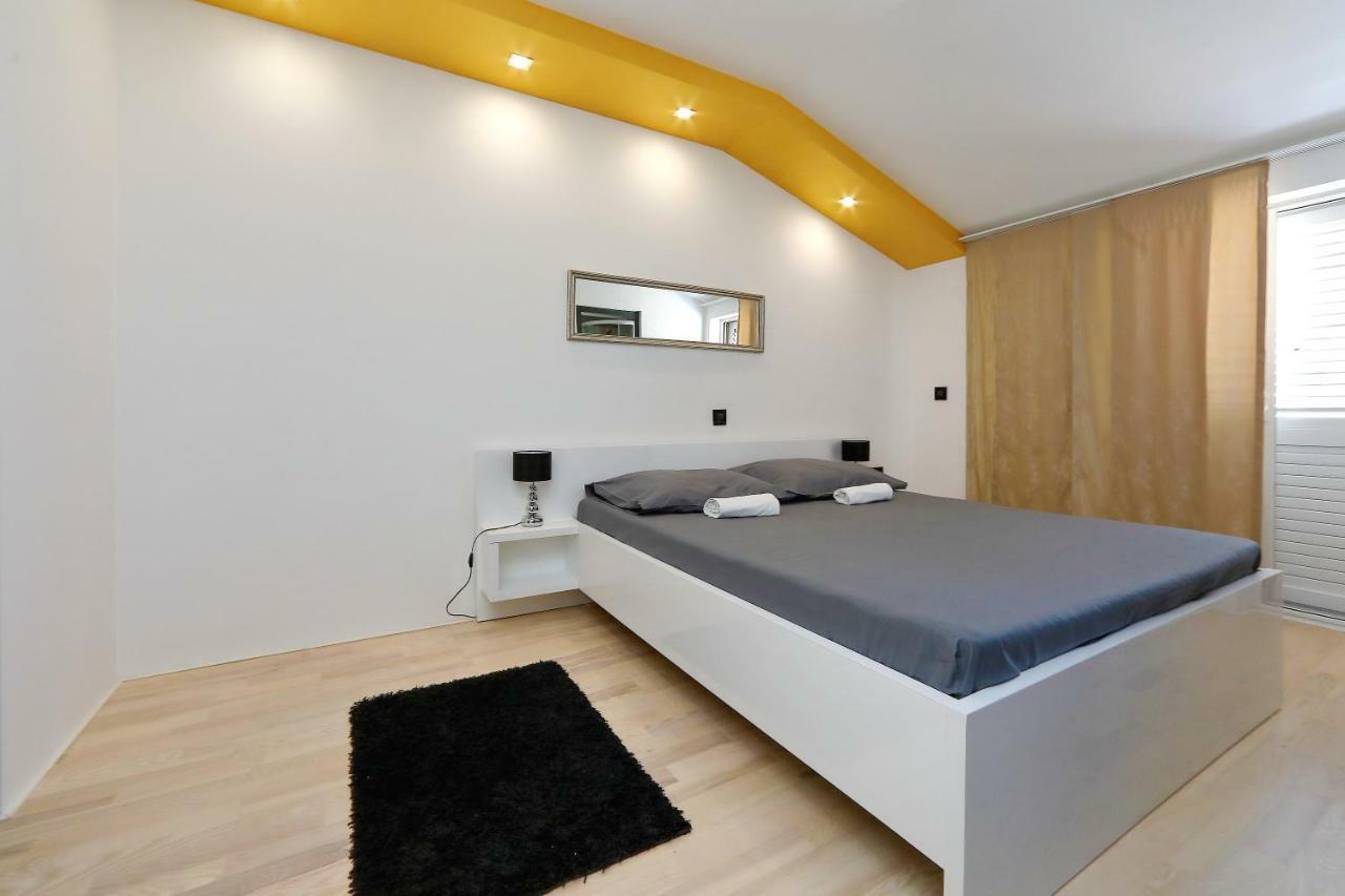 Apartments Neli Бибинє Екстер'єр фото