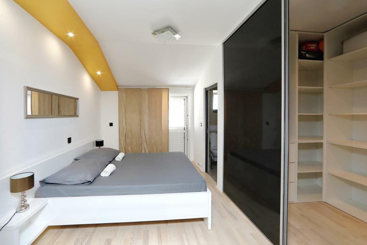 Apartments Neli Бибинє Екстер'єр фото