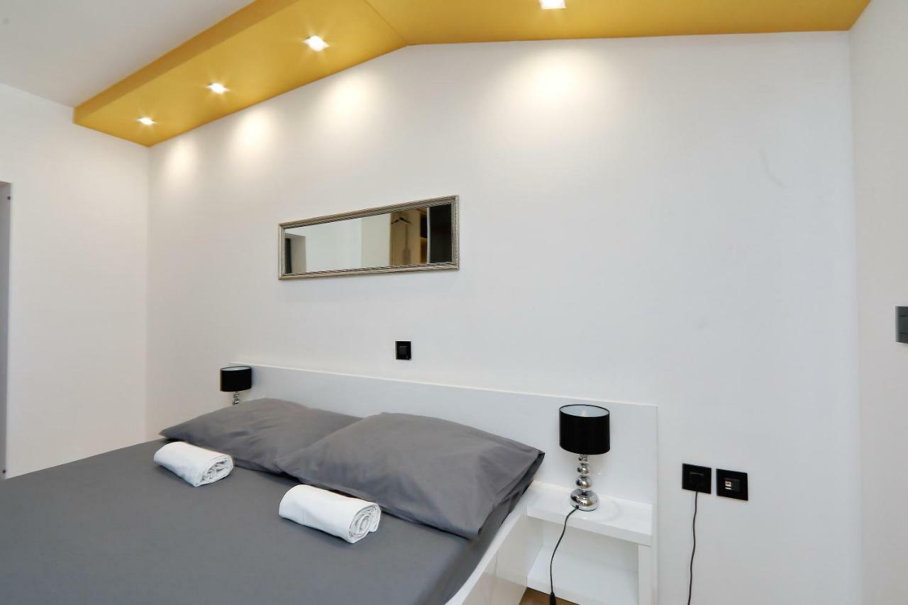 Apartments Neli Бибинє Екстер'єр фото